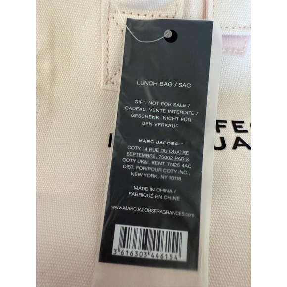 NIB Marc Jacobs Perfect Lunch Tote with Charm - Picture 8 of 8